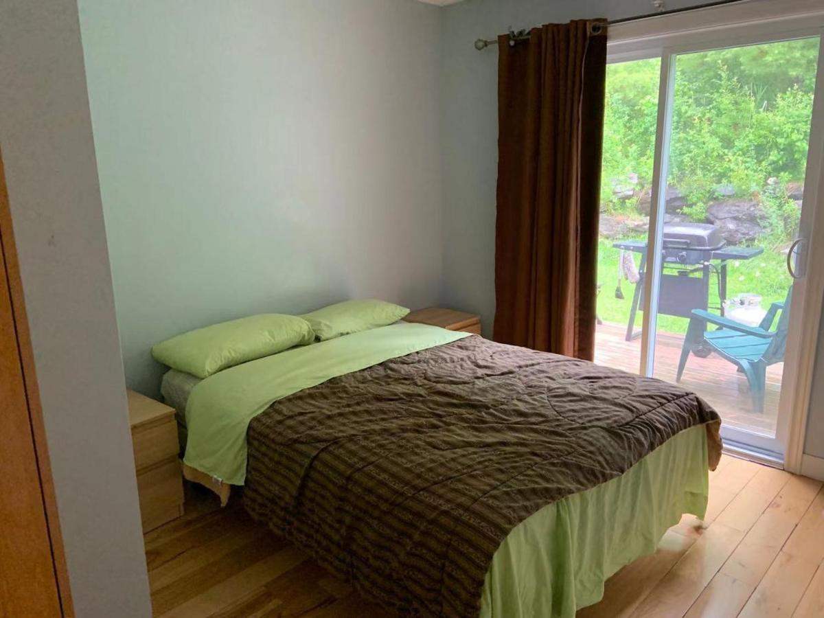Motel & Chalets --Shefford-Waterloo- Habitation Forest Extérieur photo