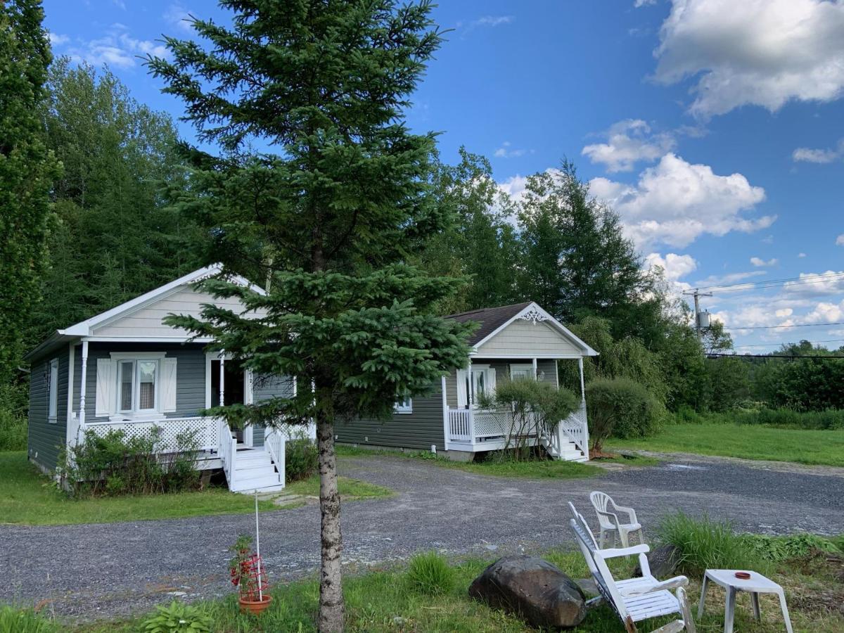 Motel & Chalets --Shefford-Waterloo- Habitation Forest Extérieur photo