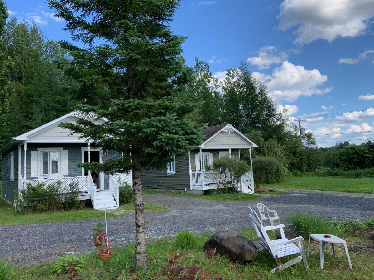 Motel & Chalets --Shefford-Waterloo- Habitation Forest Extérieur photo